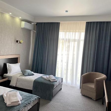 Hotel Shahristan Taraz Exteriér fotografie