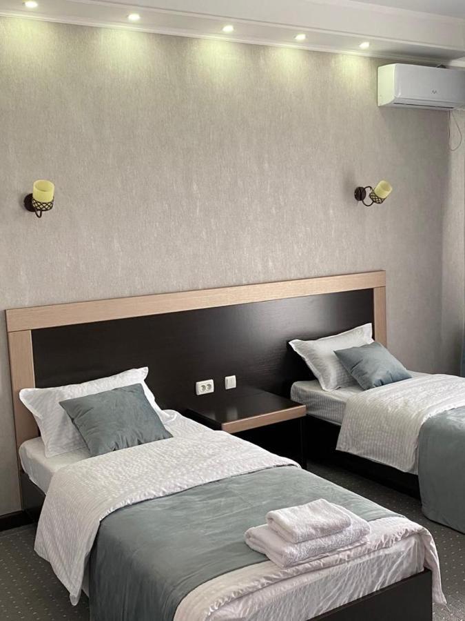 Hotel Shahristan Taraz Exteriér fotografie