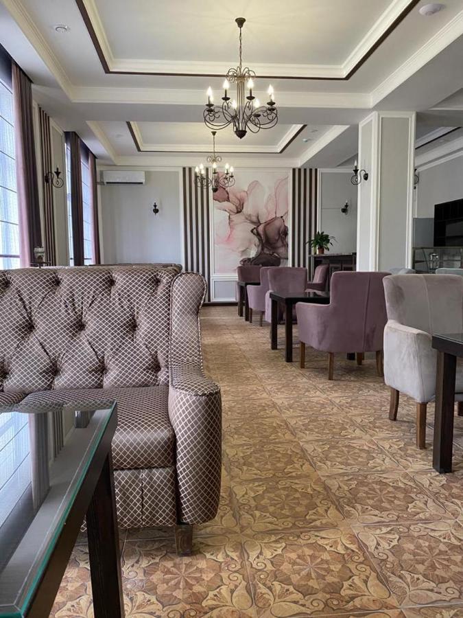Hotel Shahristan Taraz Exteriér fotografie