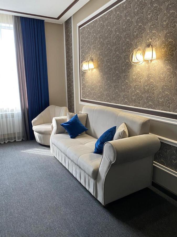 Hotel Shahristan Taraz Exteriér fotografie